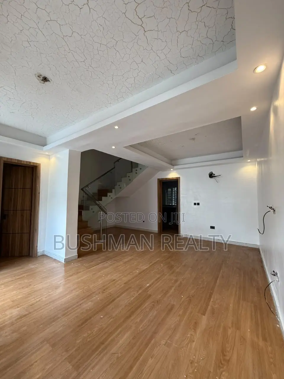 4bdrm Duplex in Lekki Phase 1 for rent in Lekki Phase 1