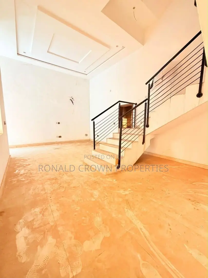 4bdrm Apartment in Allen Avenue for sale in Allen Avenue