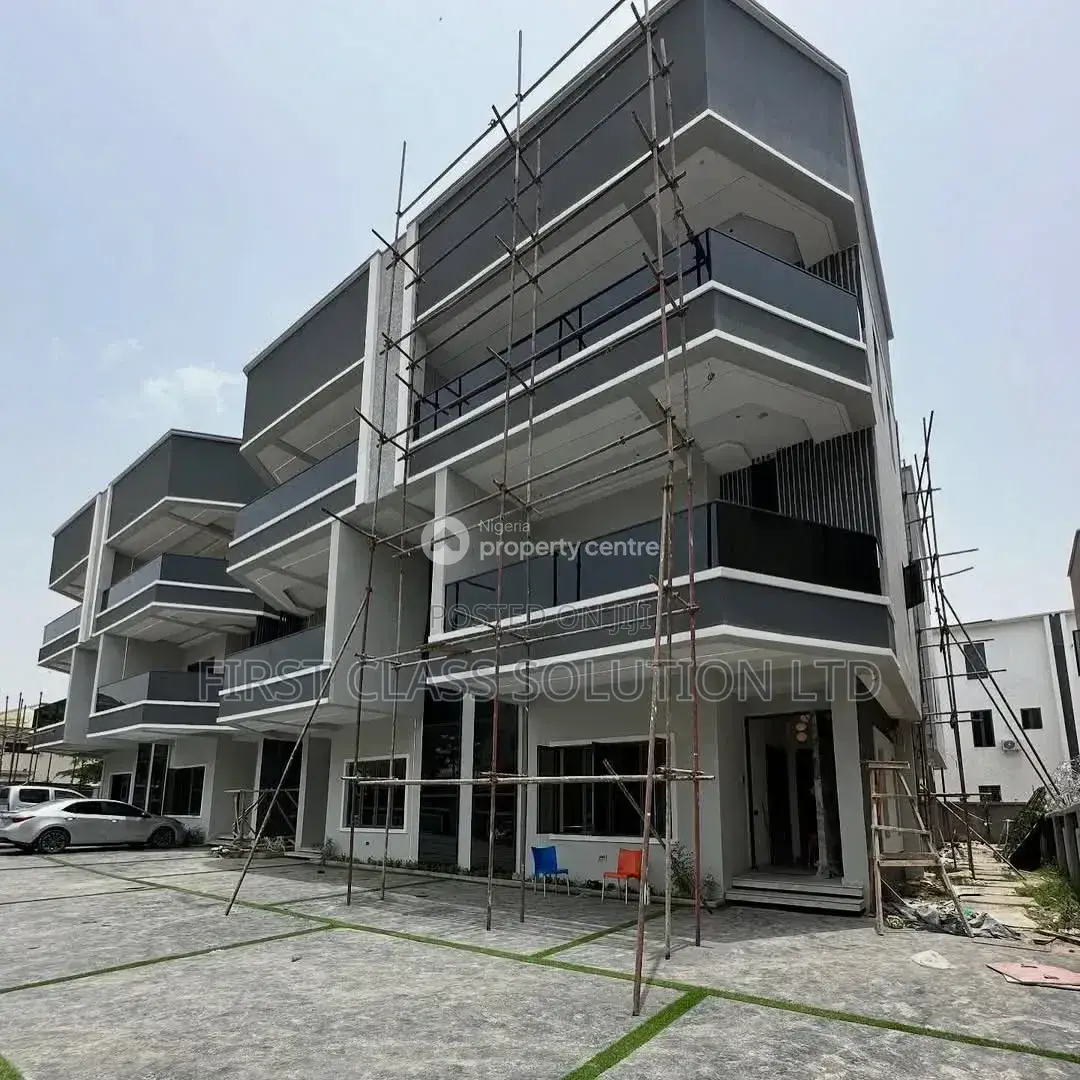 Furnished 4bdrm Duplex in Utako for sale in Utako