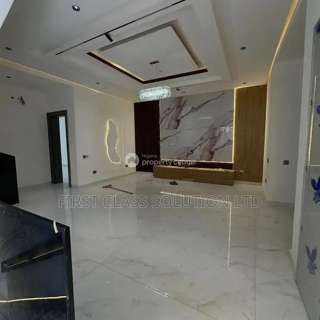Furnished 4bdrm Duplex in Utako for sale in Utako