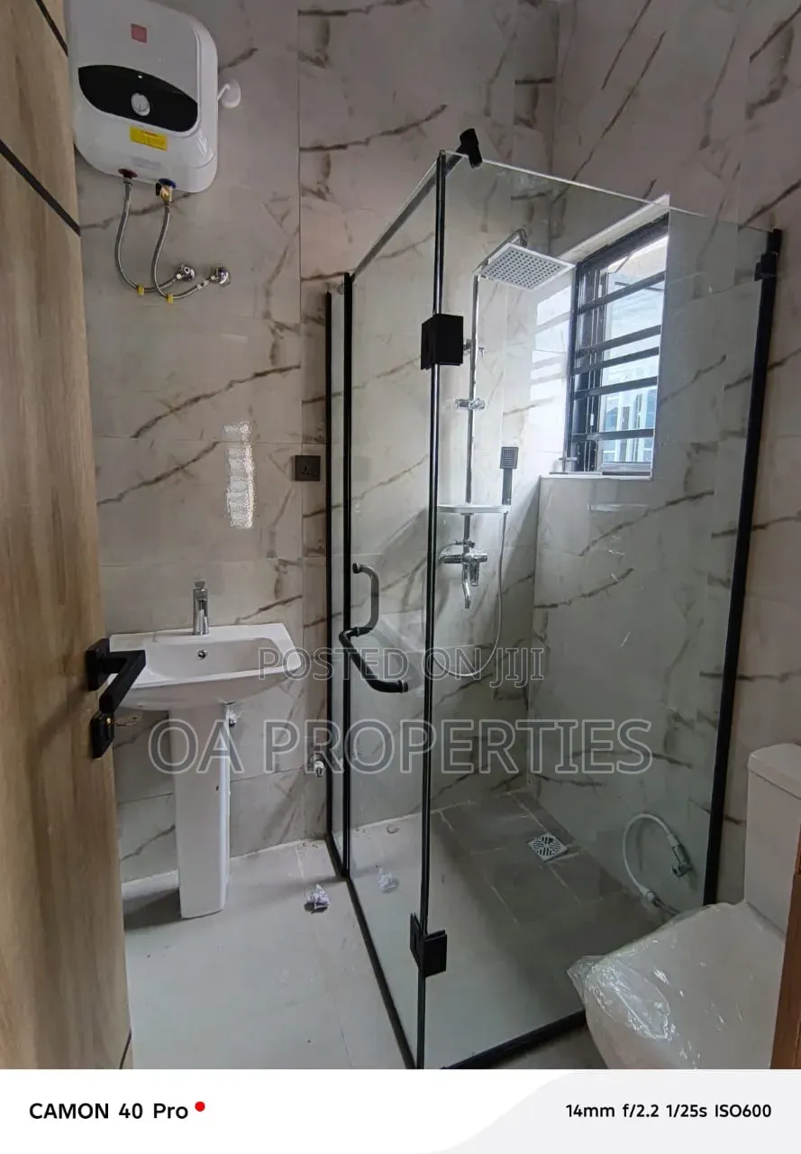 2bdrm Duplex in Okebadan Estate for rent in Akobo