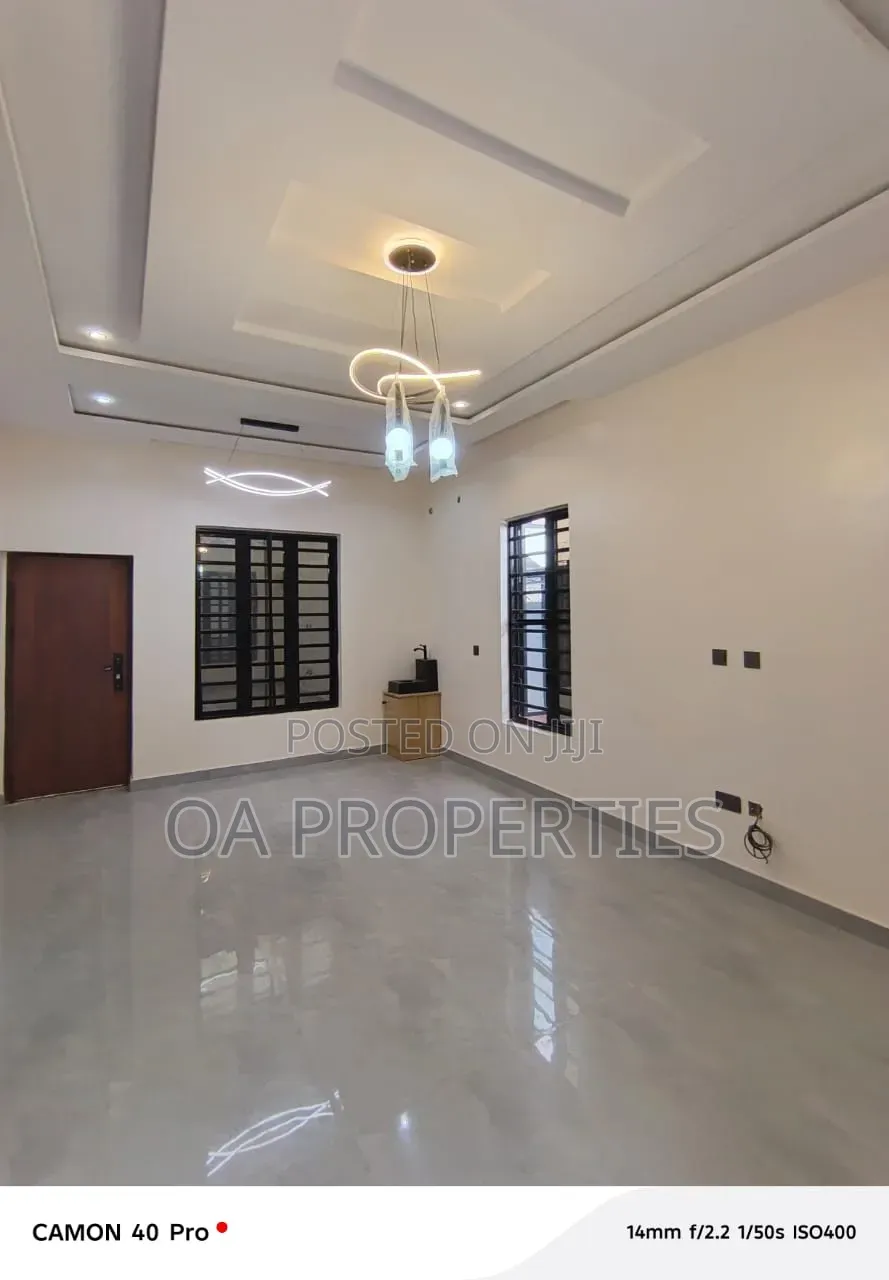 2bdrm Duplex in Okebadan Estate for rent in Akobo