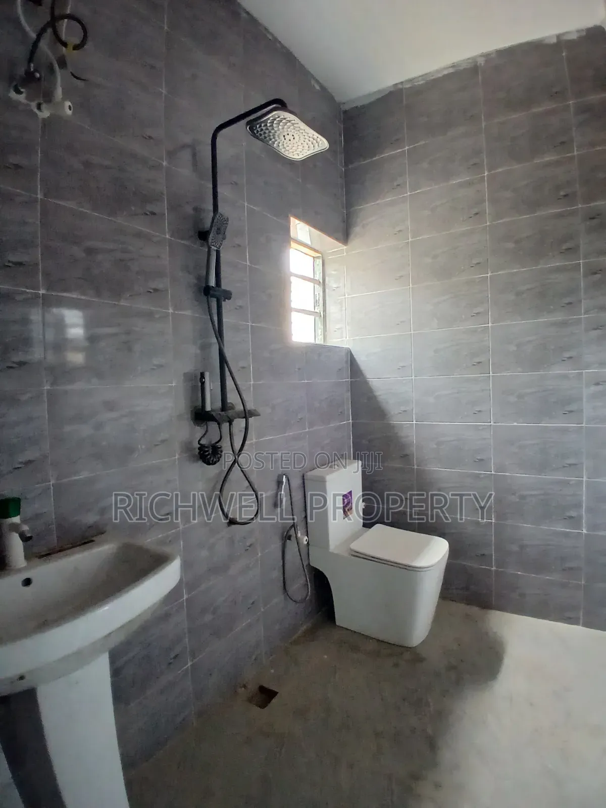 3bdrm Bungalow in Kajorepo, Orogun,, Agbowo for sale in Agbowo