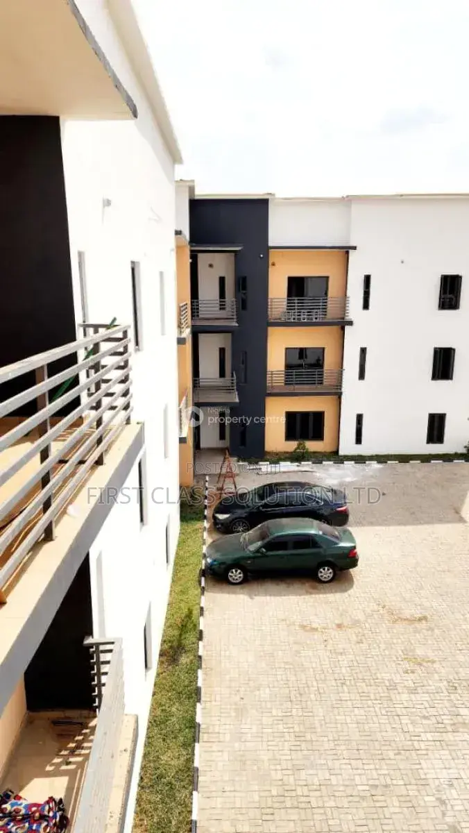 Furnished 3bdrm Apartment in Kaura for sale in Kaura
