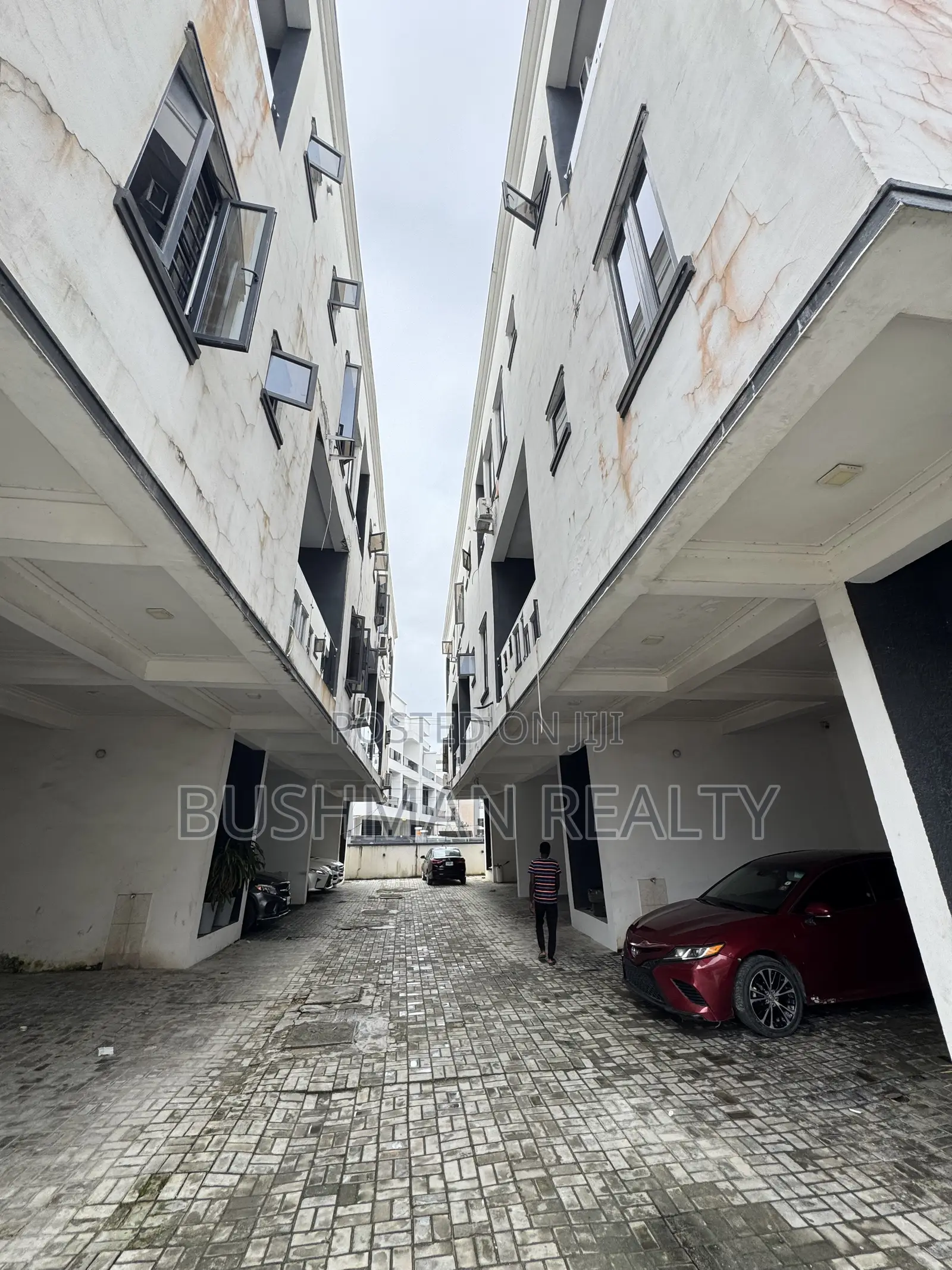 4bdrm Duplex in Ologolo for rent in Ologolo
