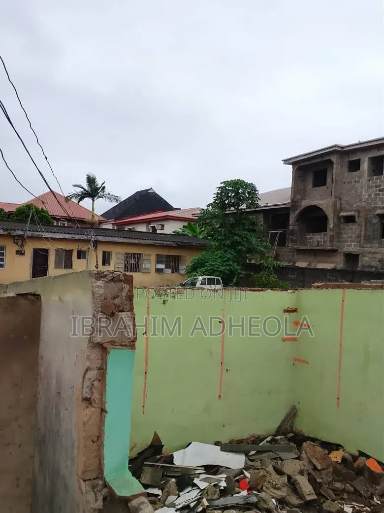 Land Measuring 60 by 120 in Egbeda