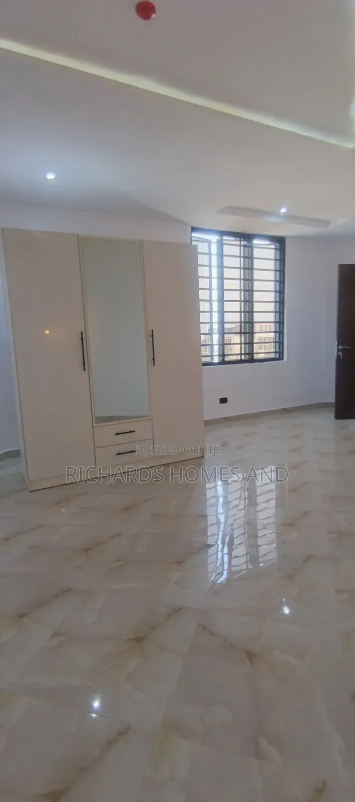 1bdrm Room & Parlour in Ikate for rent in Ikate