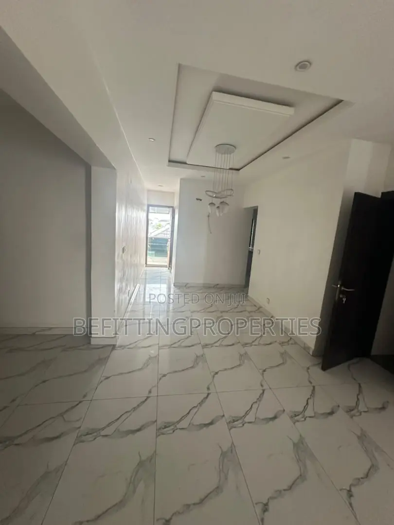 4bdrm Penthouse in Ikeja GRA for sale in Ikeja GRA