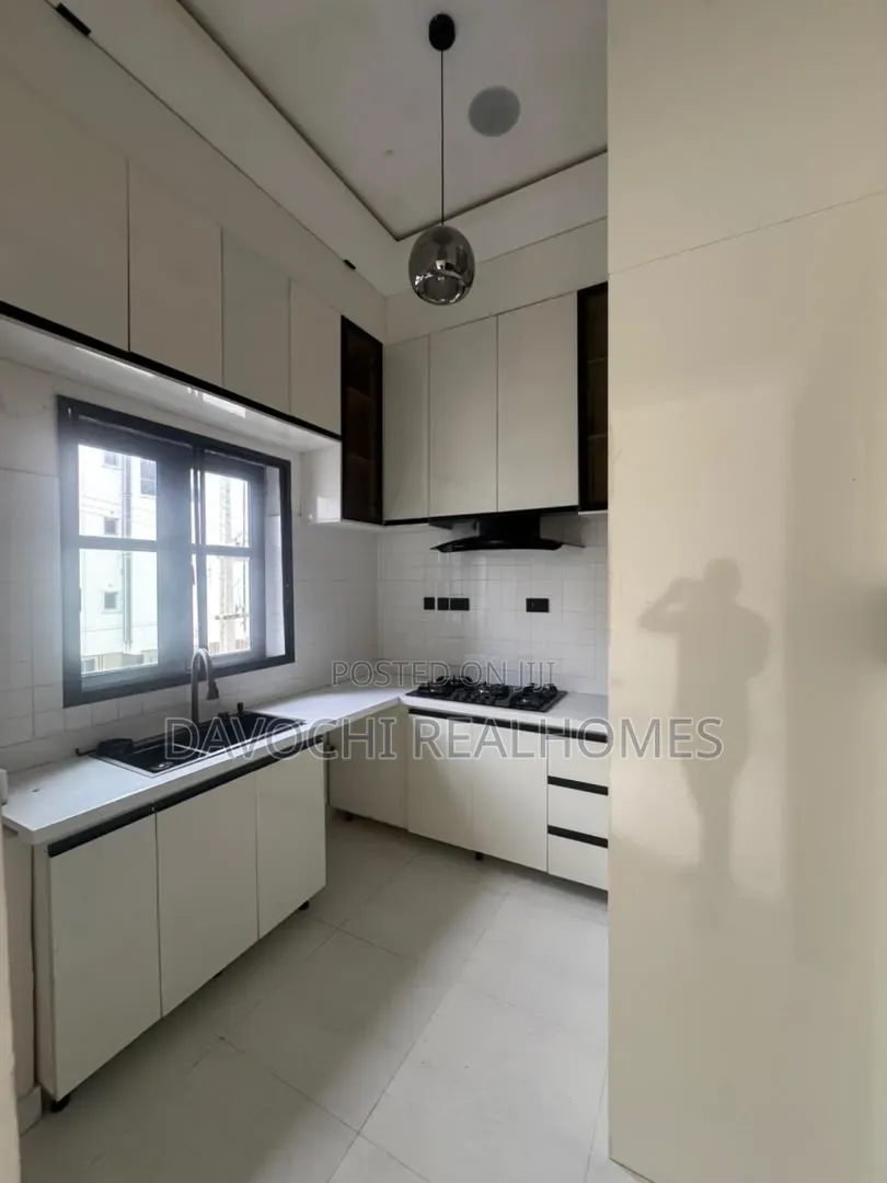 2bdrm Apartment in Lekki Phase 1 for rent in Lekki Phase 1