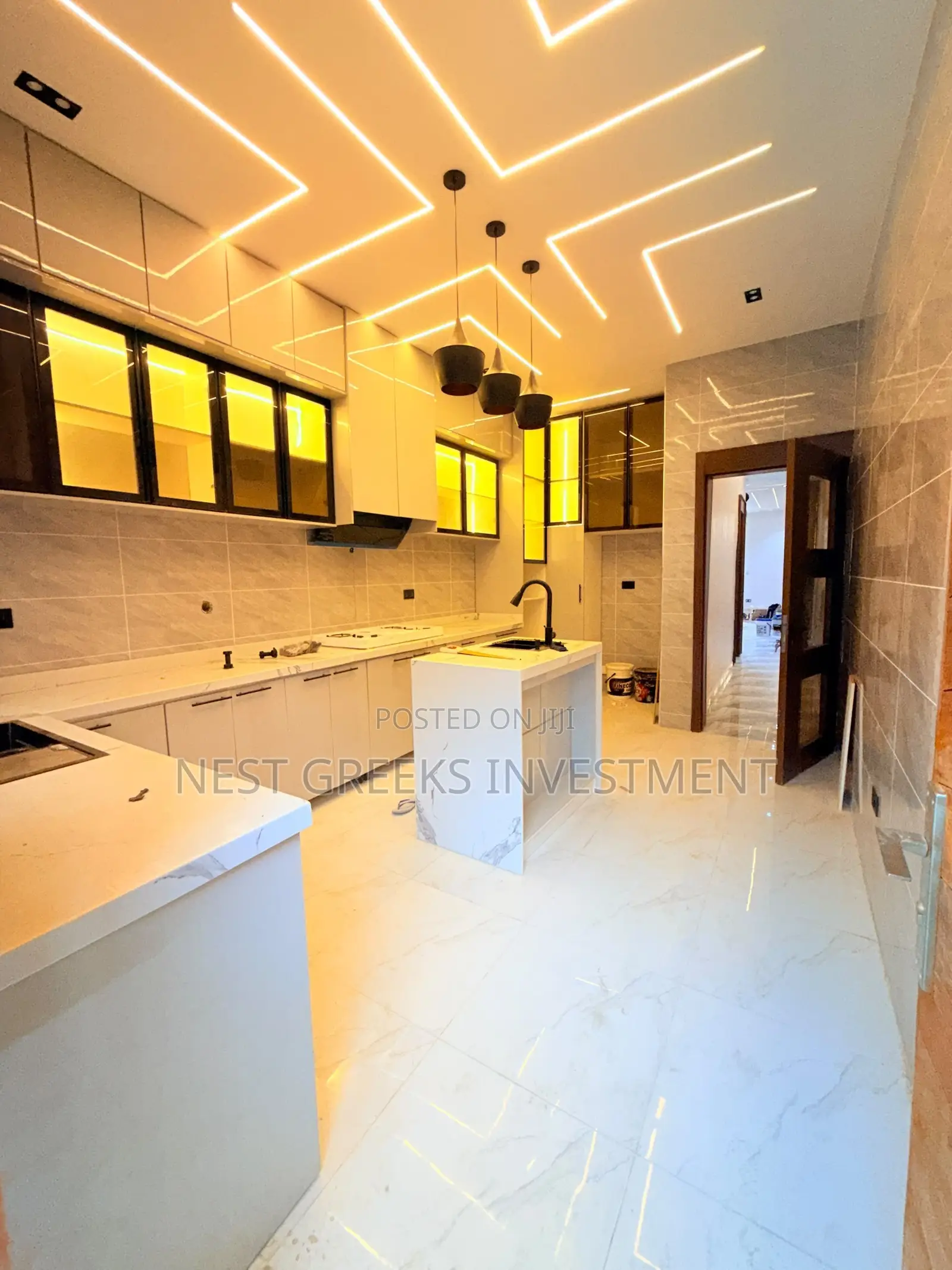 4bdrm Duplex in Oko-Oba for sale in Oko-Oba