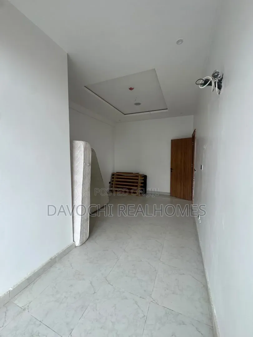 2bdrm Apartment in Lekki Phase 1 for rent in Lekki Phase 1