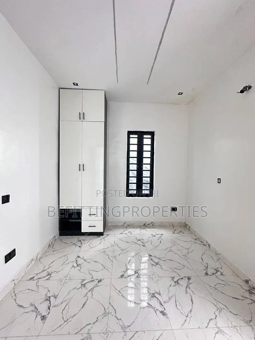 4bdrm Duplex in Ajah for sale in Ajah