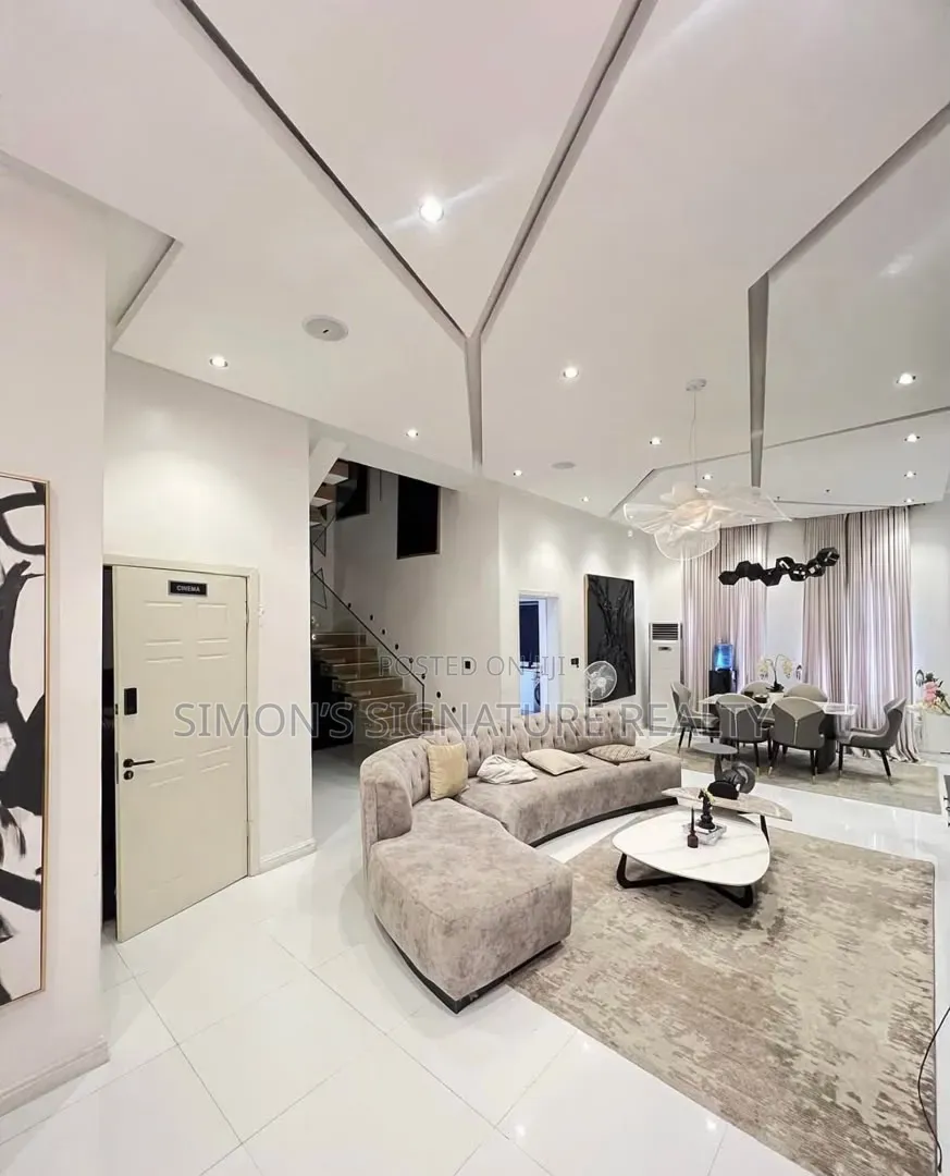Furnished 3bdrm Duplex in Orchid, Chevron for rent in Chevron