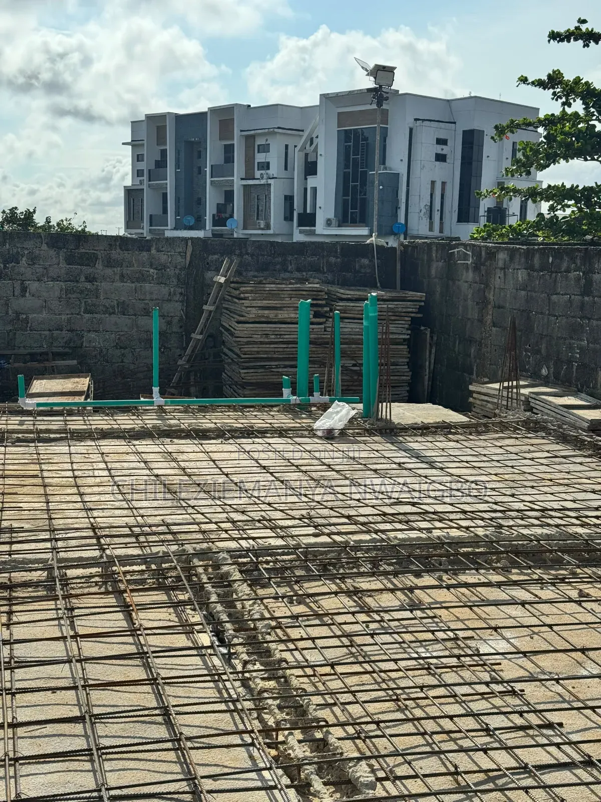 Off Plan Luxurious 2 or 3 Bed Apartments | Lekki Scheme 2 in Lekki Phase 2