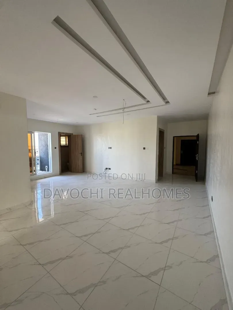 2bdrm Apartment in Ogombo for rent in Ogombo