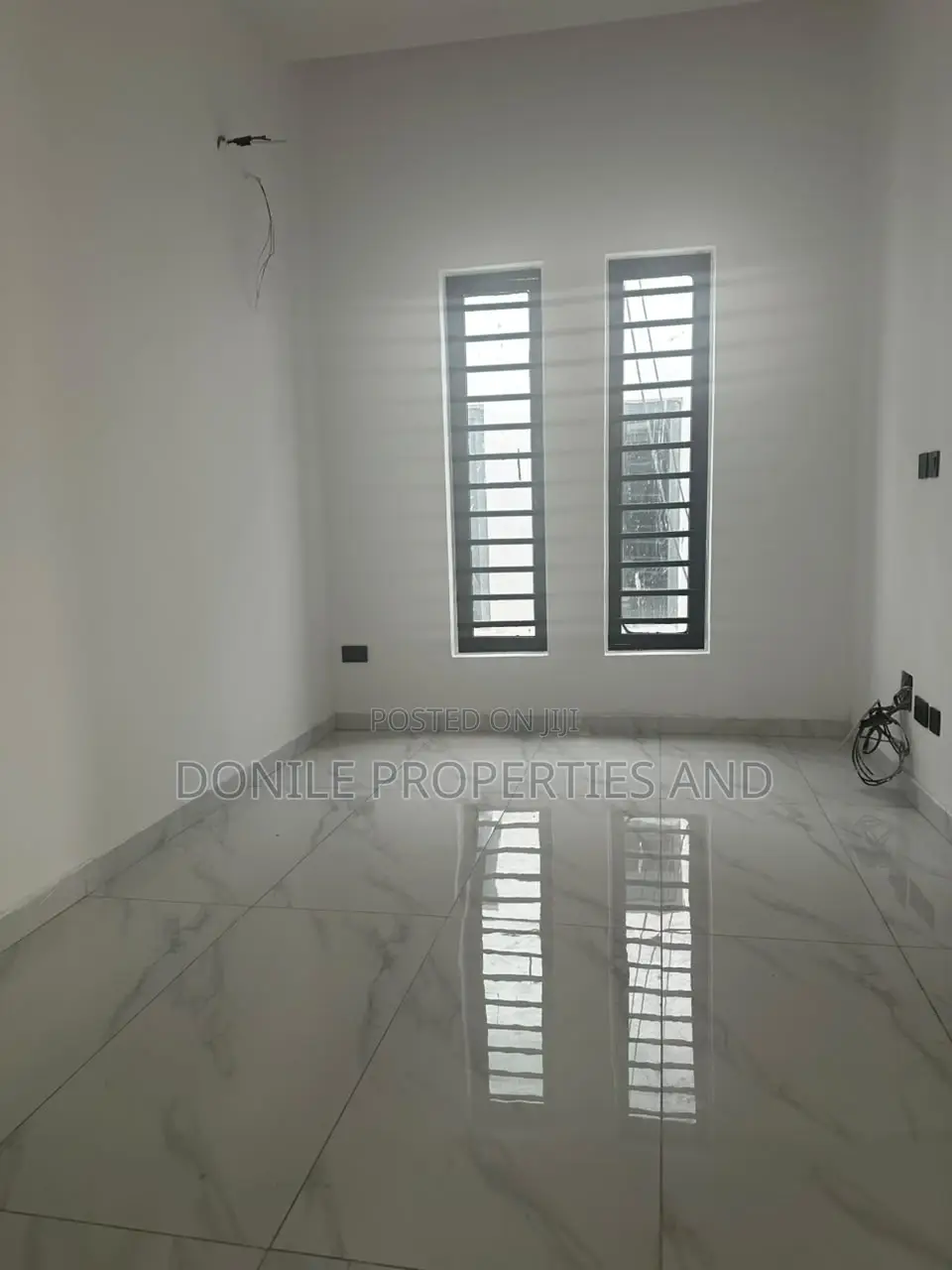 5bdrm Duplex in Osapa London for sale in Osapa london