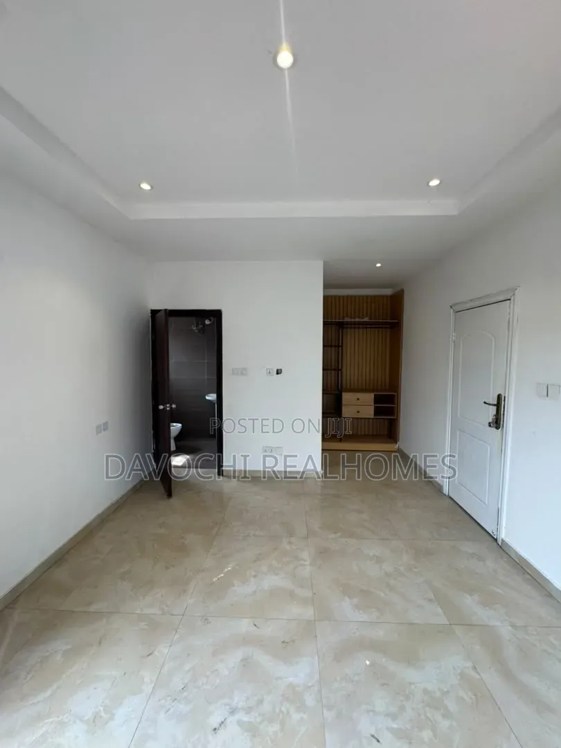 3bdrm Apartment in Lekki Phase 1 for rent in Lekki Phase 1