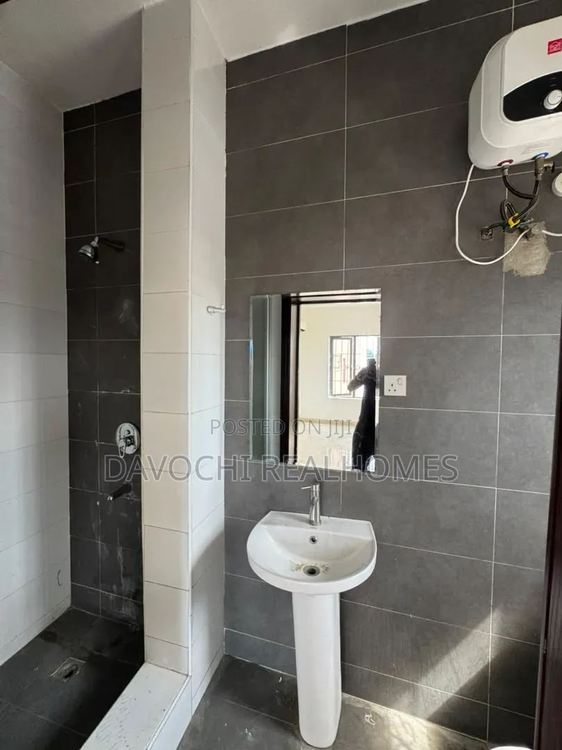 3bdrm Apartment in Lekki Phase 1 for rent in Lekki Phase 1