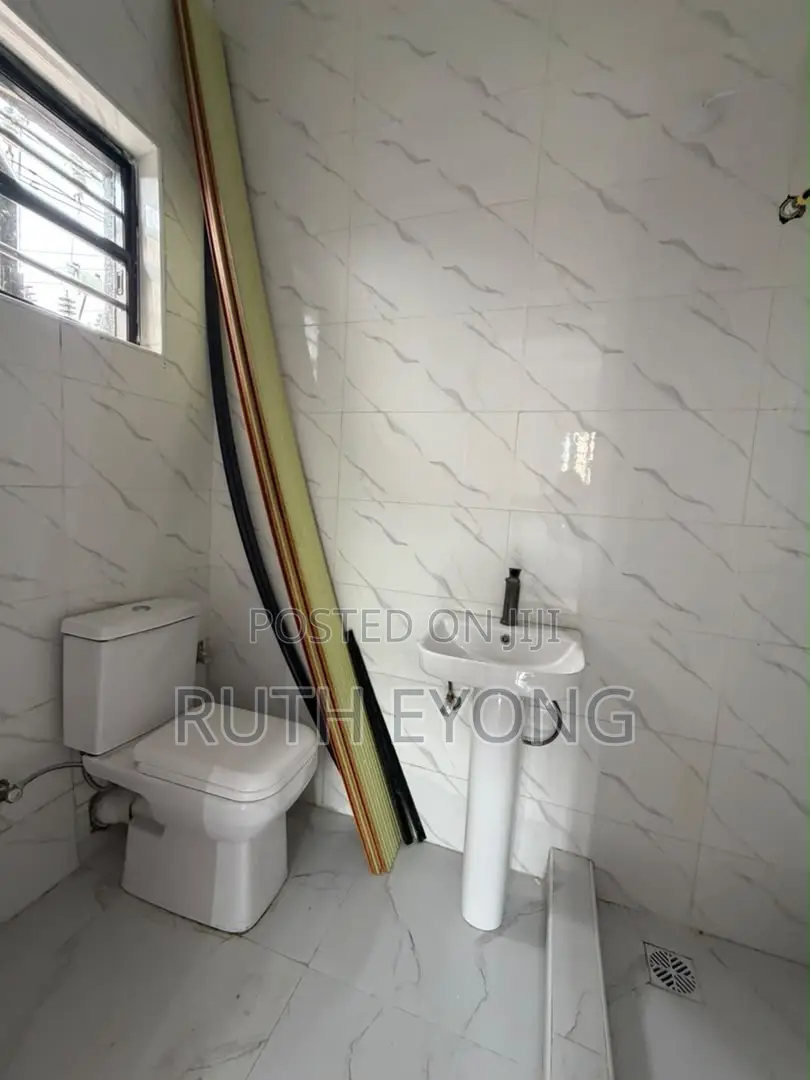 2bdrm Apartment in 𝗜𝗴𝗯𝗼 𝗘𝗳𝗼𝗻, 𝗟𝗲𝗸𝗸𝗶, Igbo-efon for rent in Igbo-efon