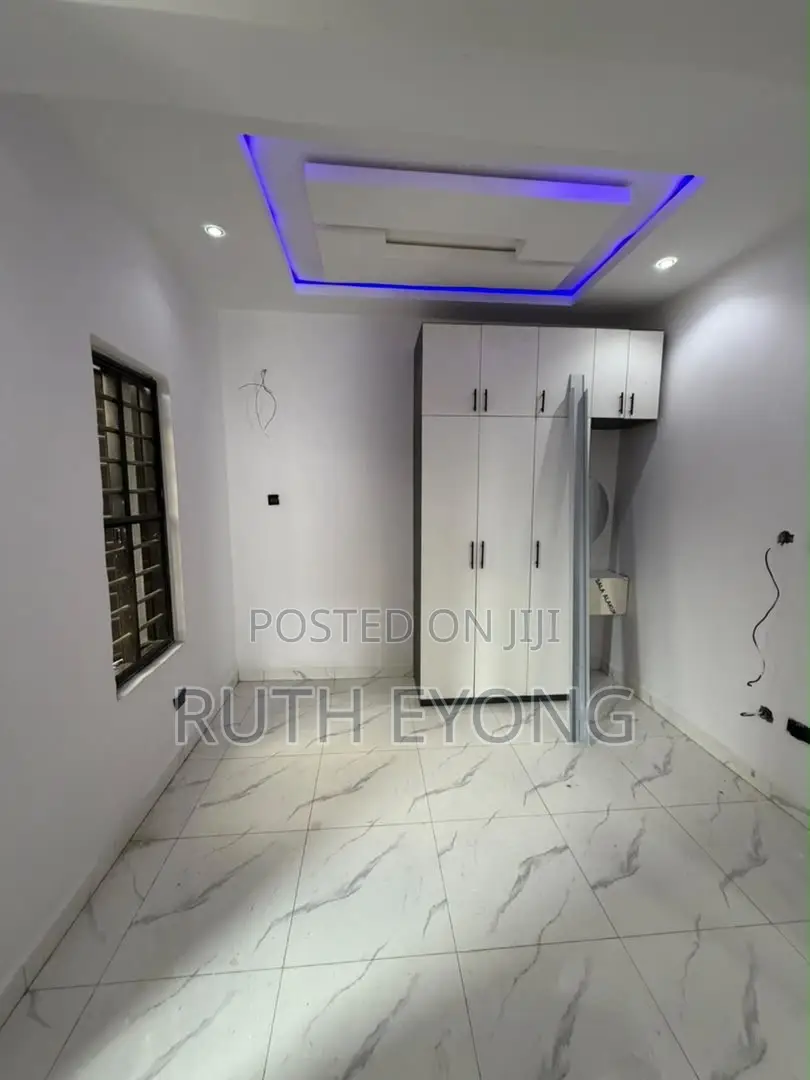 2bdrm Apartment in 𝗜𝗴𝗯𝗼 𝗘𝗳𝗼𝗻, 𝗟𝗲𝗸𝗸𝗶, Igbo-efon for rent in Igbo-efon