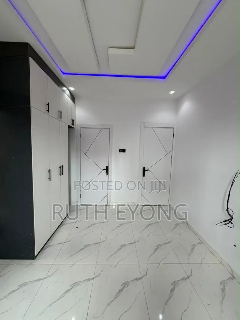 2bdrm Apartment in 𝗜𝗴𝗯𝗼 𝗘𝗳𝗼𝗻, 𝗟𝗲𝗸𝗸𝗶, Igbo-efon for rent in Igbo-efon