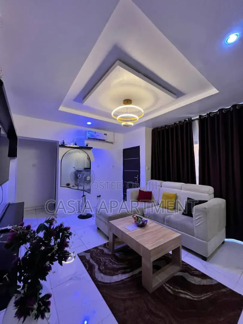 One Bedroom Apartment in Ogunlana
