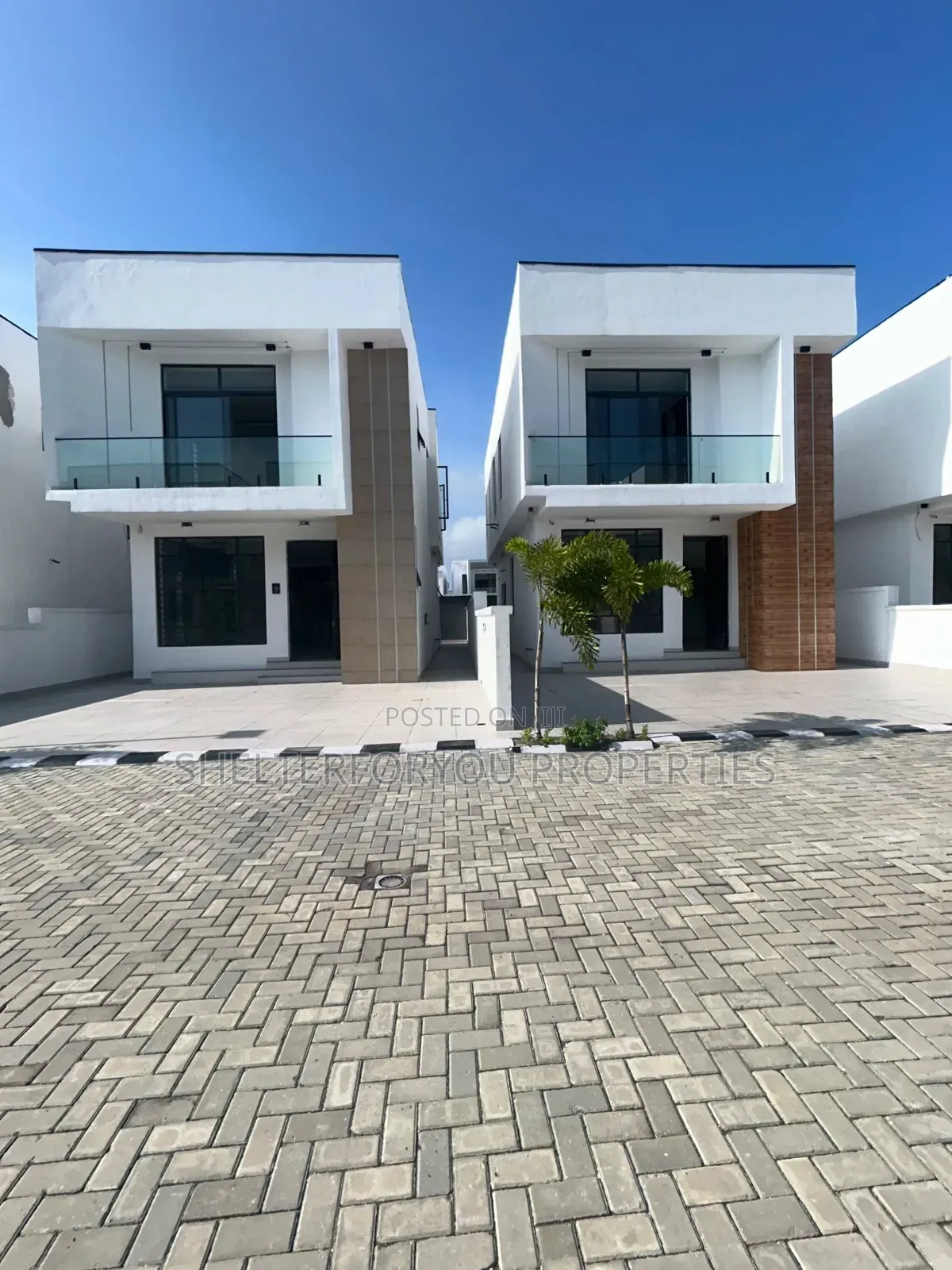 4bdrm Duplex in Lekki Expressway for sale in Lekki Expressway