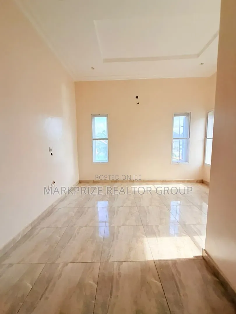 4bdrm Duplex in Opic Isheri Lagos for sale in Isheri North
