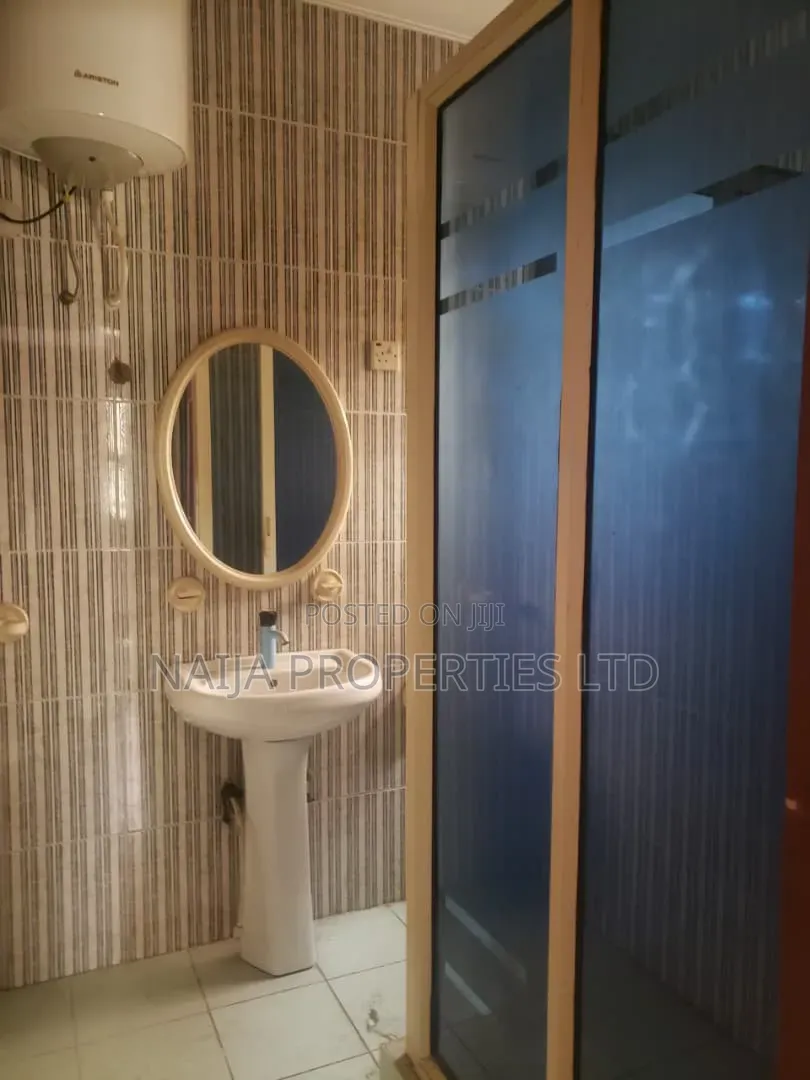 4bdrm Duplex in Omole Phase 2 for rent in Omole Phase 2