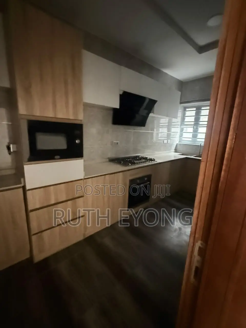 3bdrm Apartment in Lekki Right Lekk for rent in Lekki Phase 1