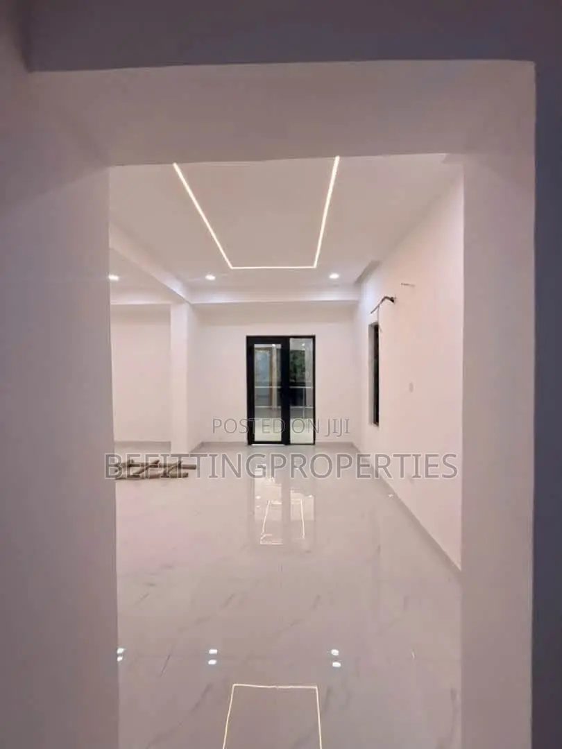 5bdrm Duplex in Ikeja for sale in Ikeja