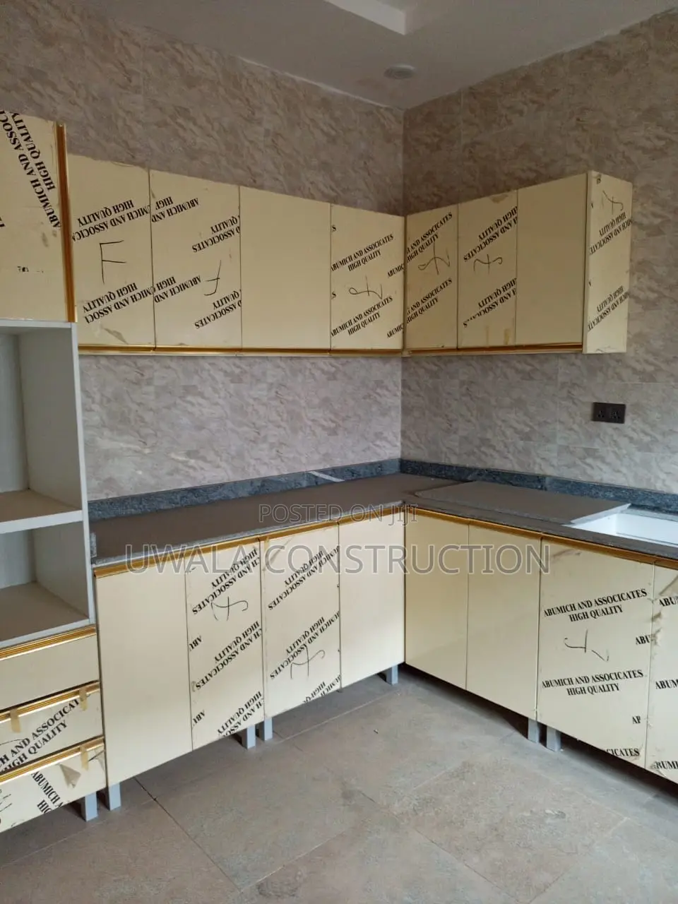 4bdrm House in Kaura for sale in Kaura