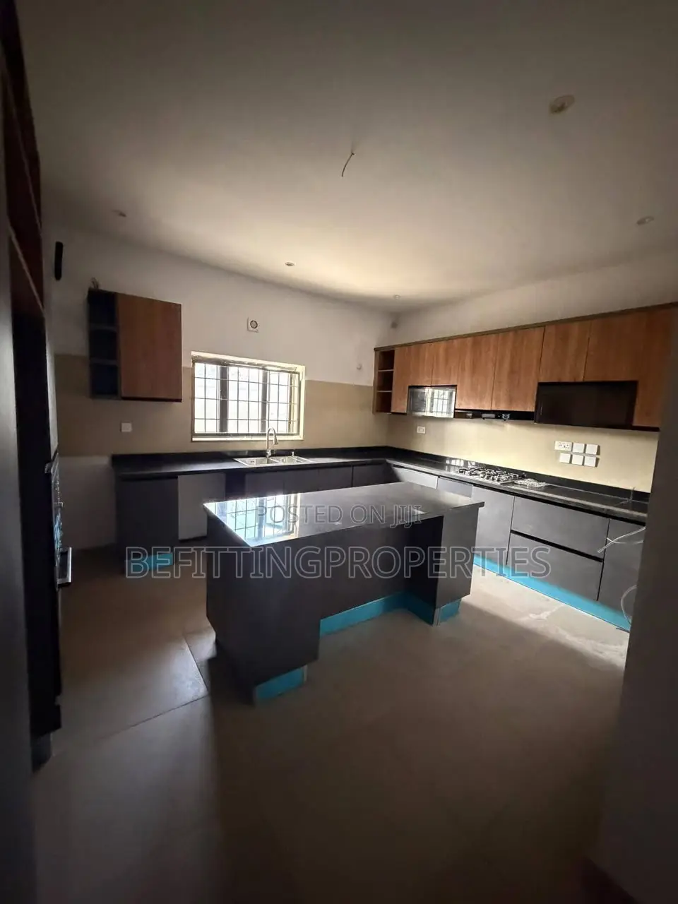 5bdrm Duplex in Guzape District for sale in Guzape District