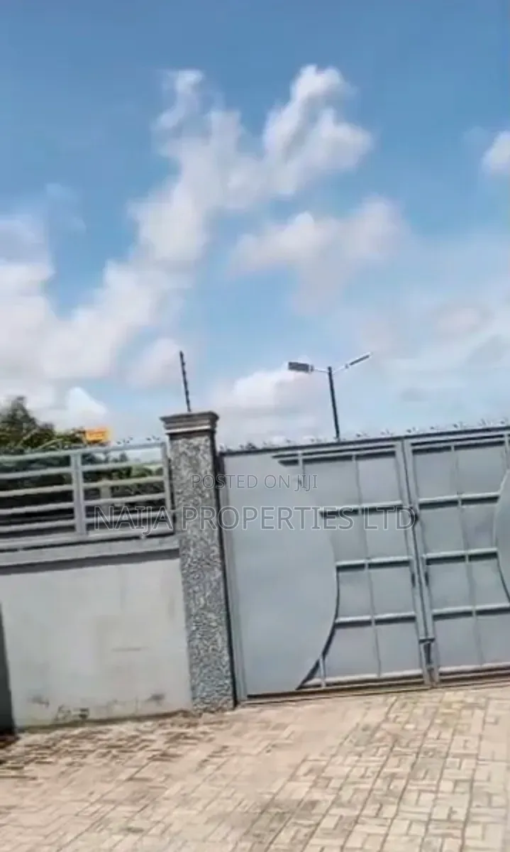 3bdrm Townhouse / Terrace in Monastery Rd, Sangotedo for rent in Sangotedo