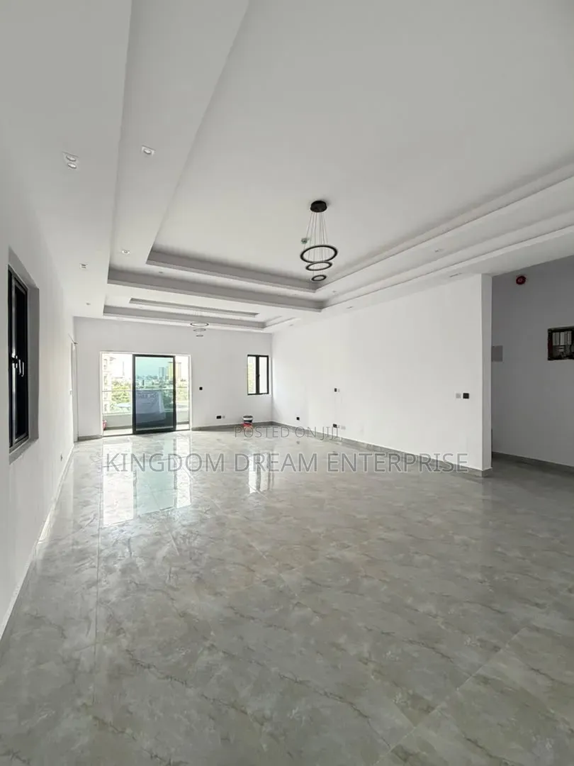 3bdrm Apartment in Victoria Island, Akin Adesola for rent in Akin Adesola