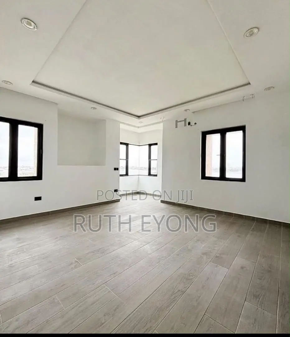 3bdrm Apartment in Ikoyi Lagos for sale in Ikoyi S.W