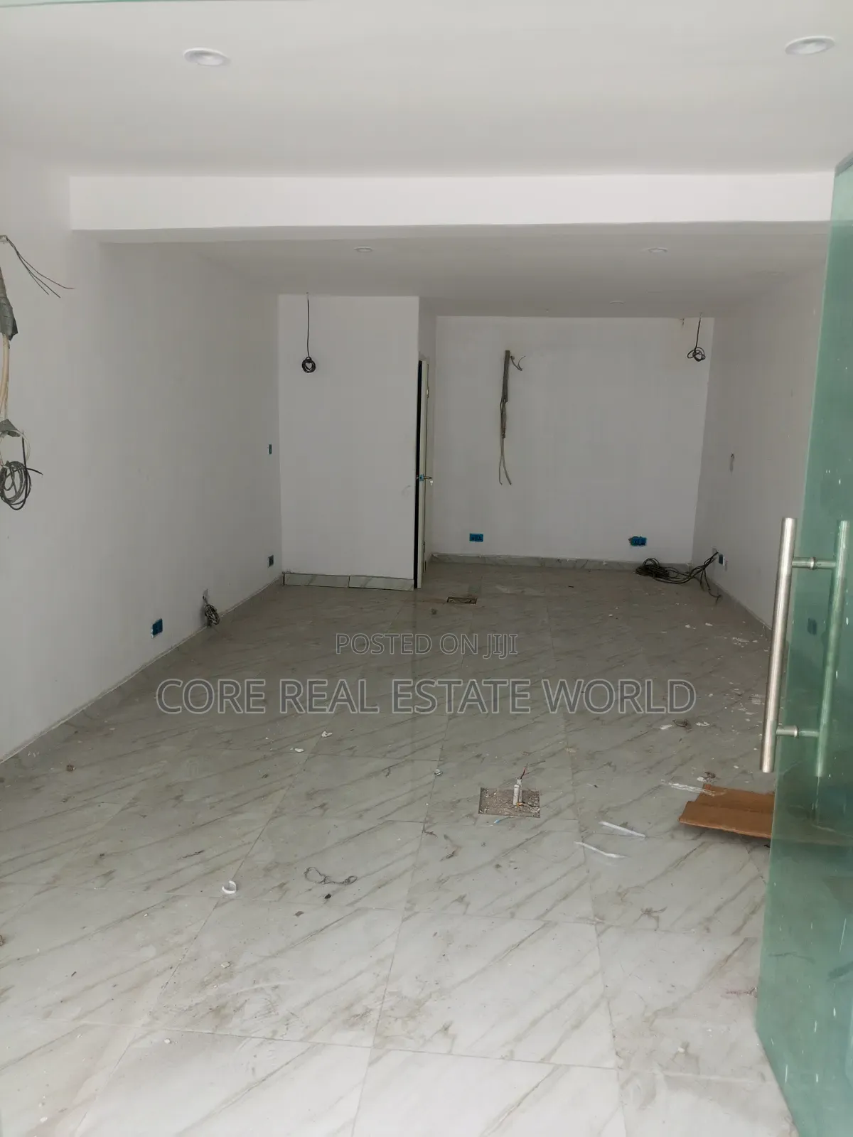 New Shop Facing Express Directly Sangotedo in Sangotedo