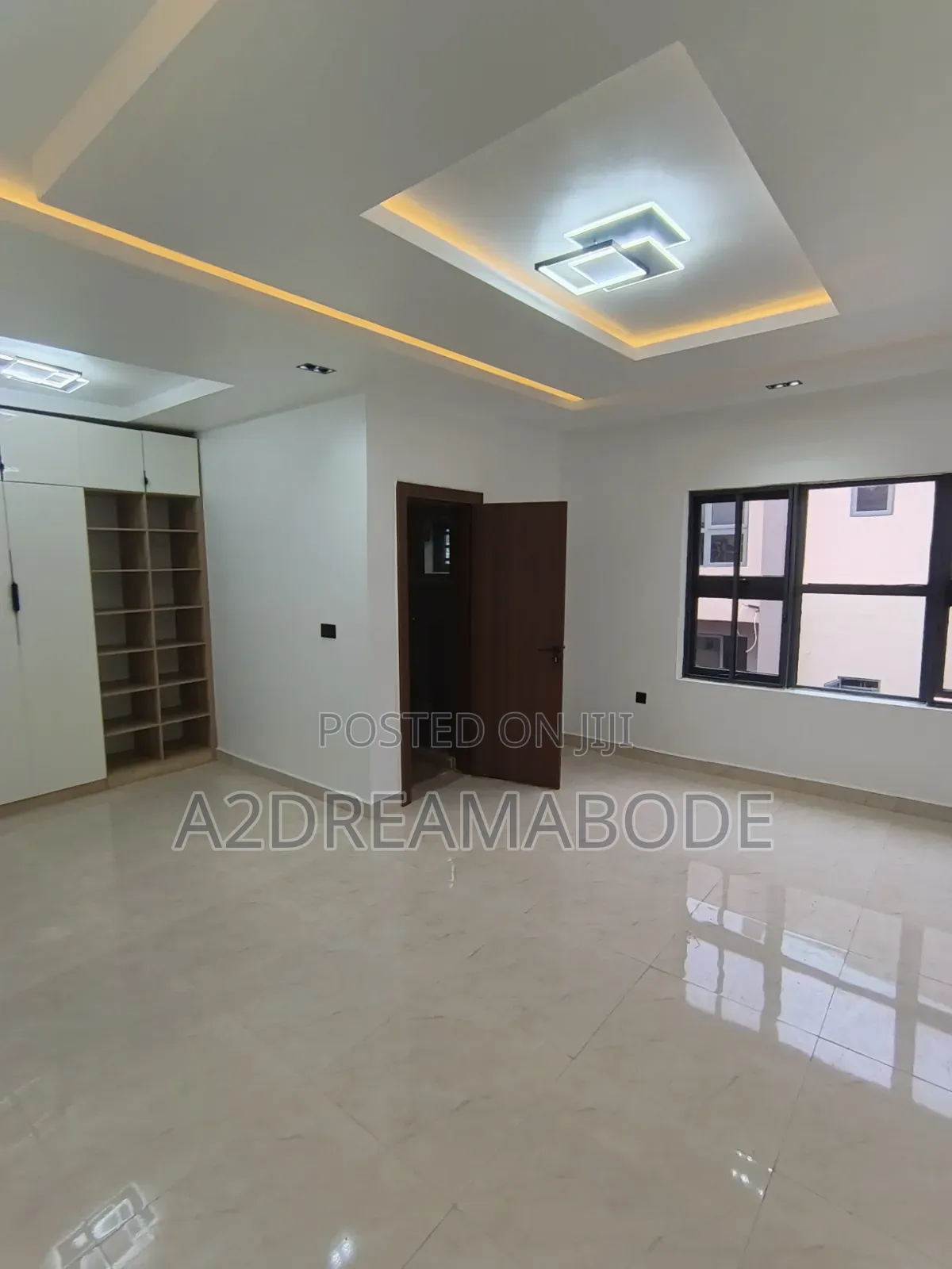 4bdrm Duplex in Surulere, Alaka Estate for sale in Alaka Estate