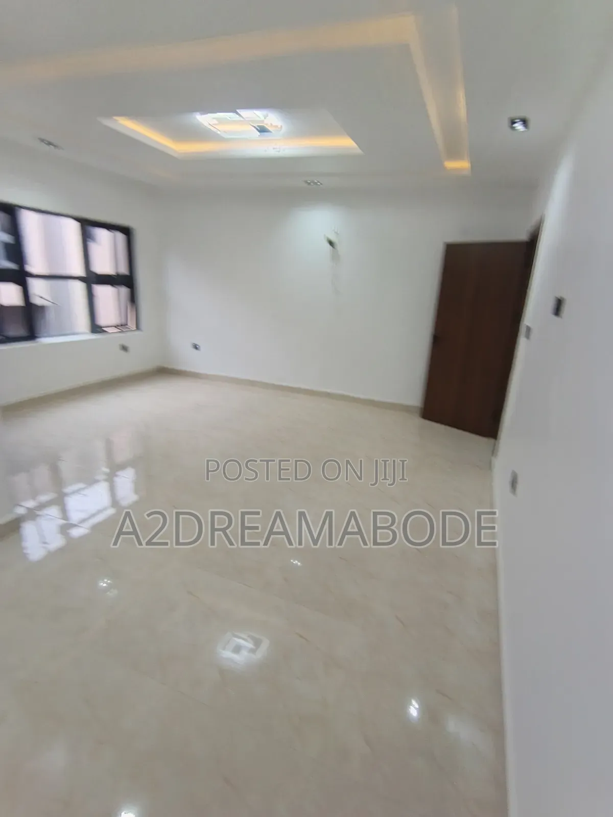 4bdrm Duplex in Surulere, Alaka Estate for sale in Alaka Estate