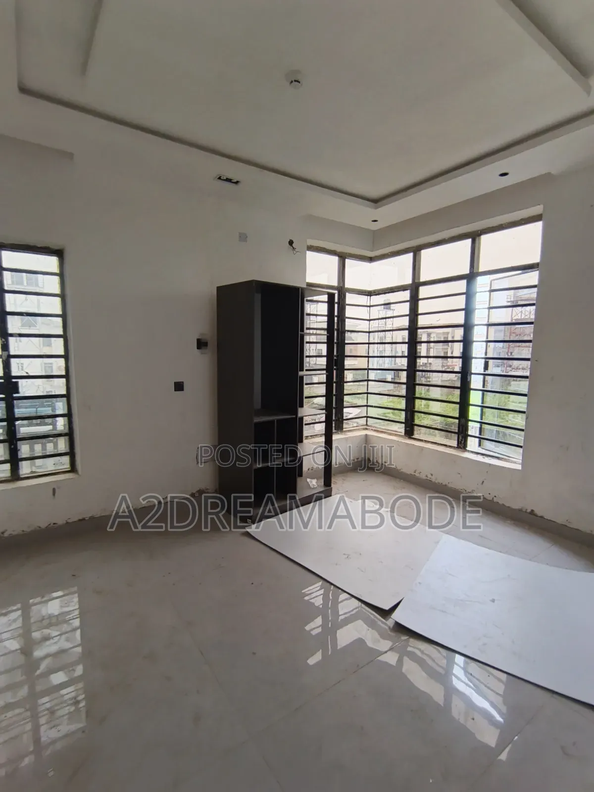 4bdrm Duplex in Surulere, Alaka Estate for sale in Alaka Estate