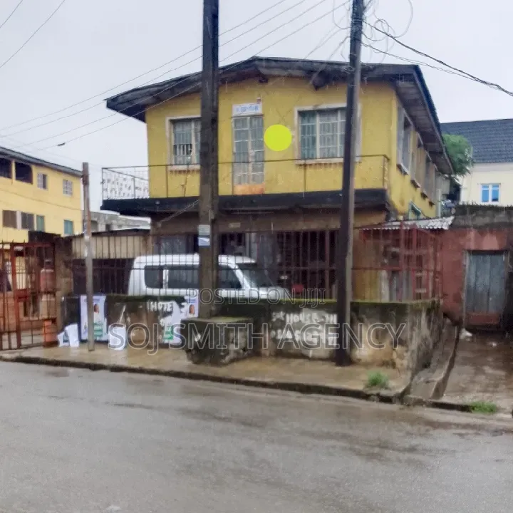 1bdrm Apartment in CHallenge / Mushin for sale in CHallenge / Mushin
