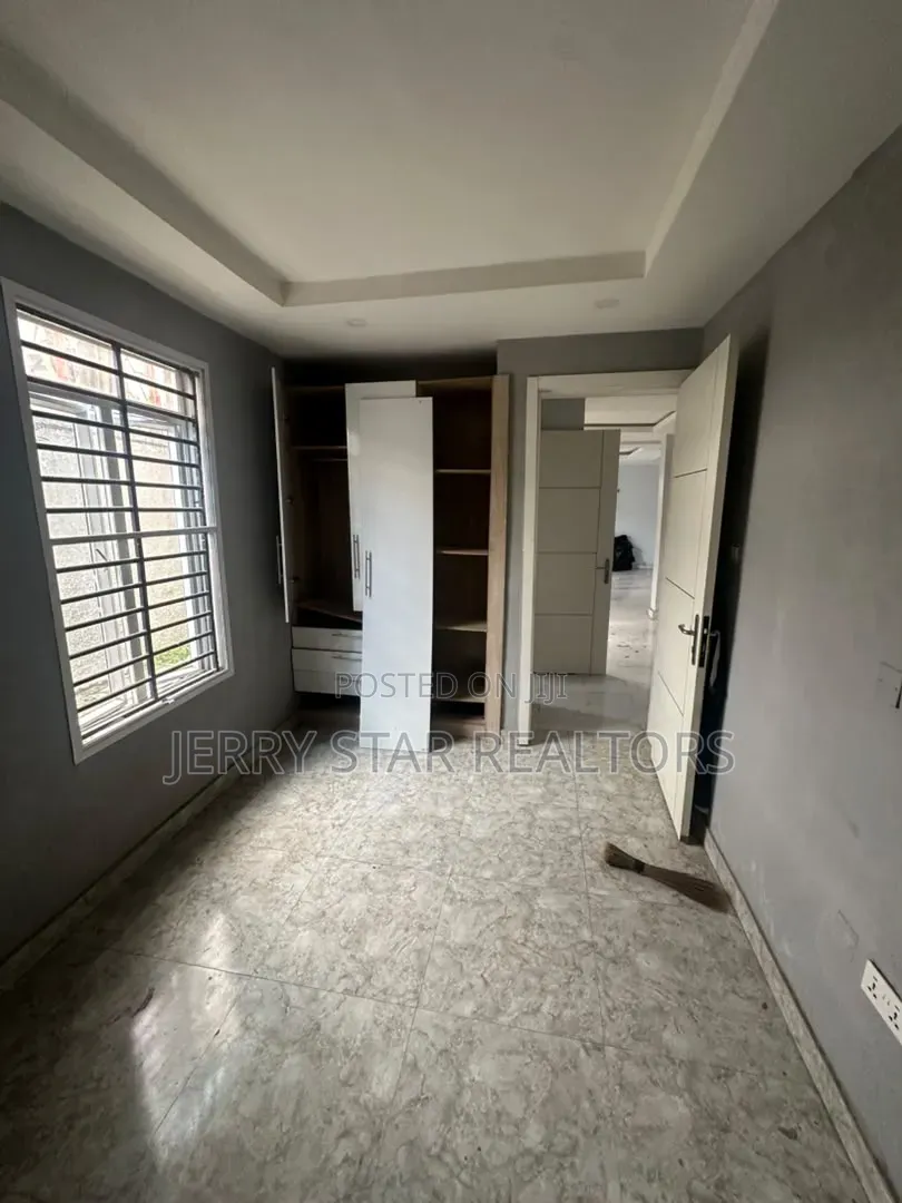 3bdrm Duplex in Ikate for rent in Ikate