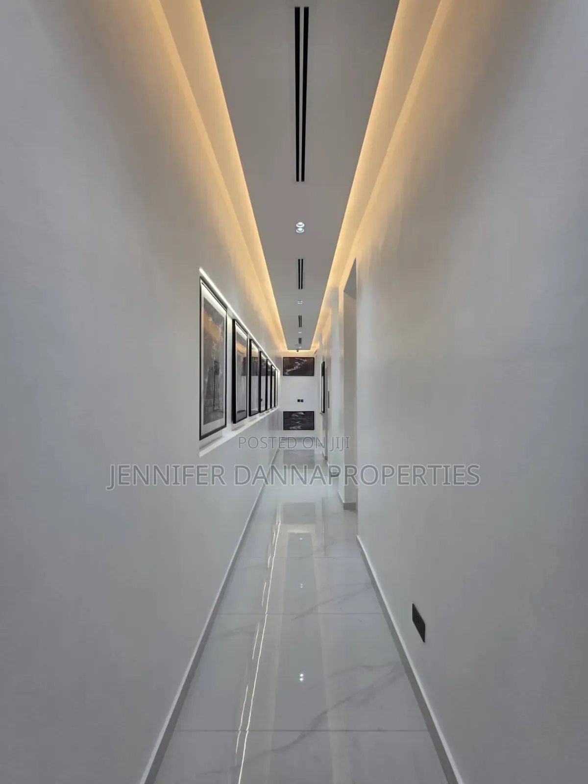 5bdrm Duplex in Osapa london for sale in Osapa london