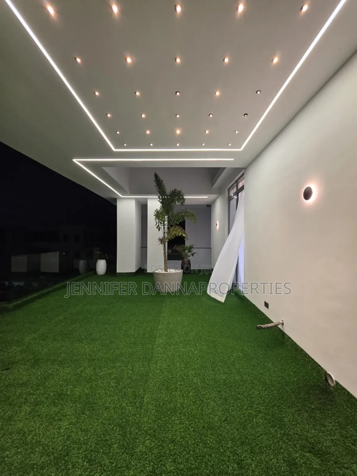 5bdrm Duplex in Osapa london for sale in Osapa london