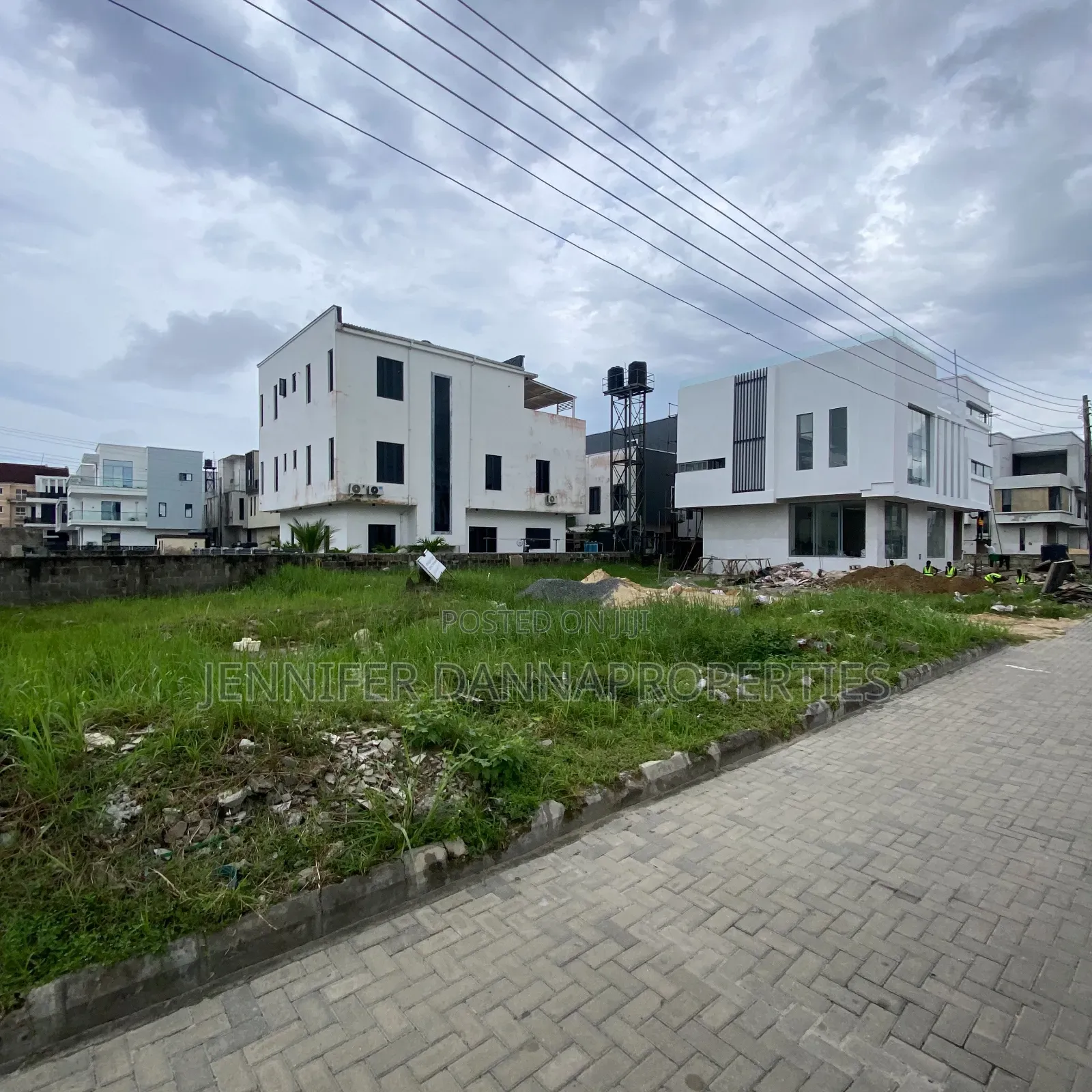 586sqm of Buy and Build Fully Fenced Bareland for Sale in Osapa london