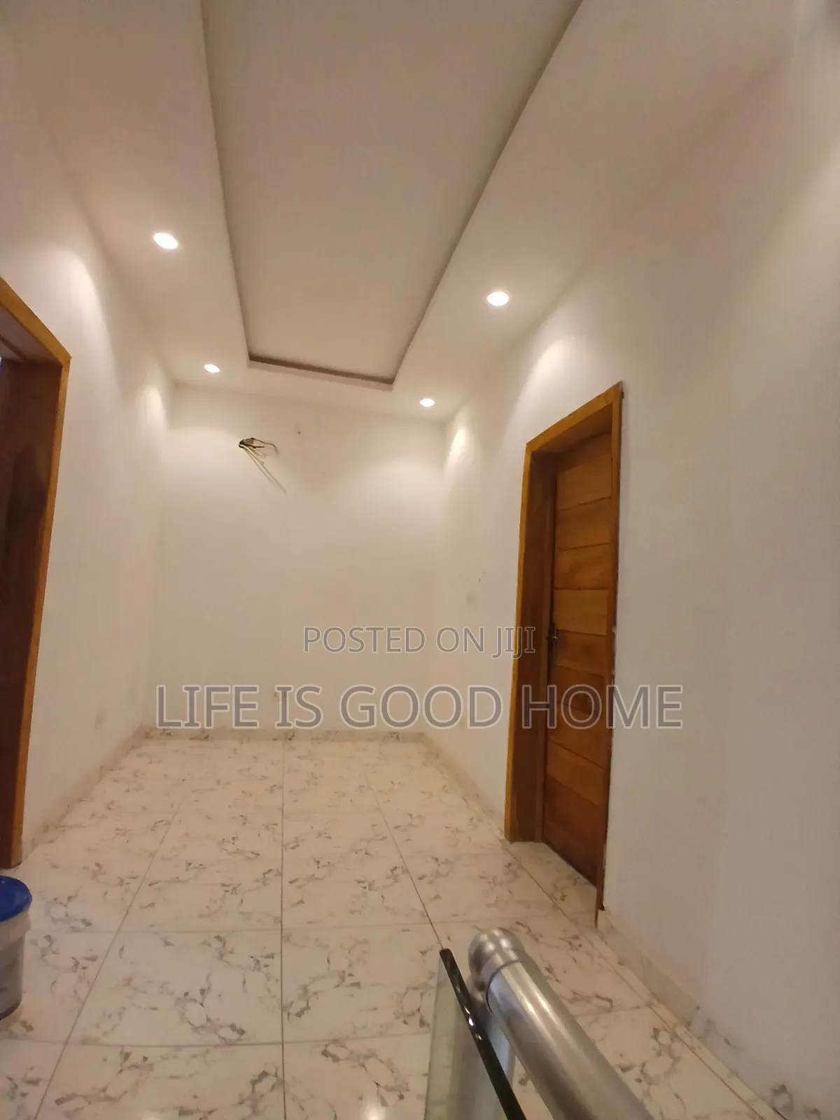1bdrm Shared Apartment in Seaview Estate, Chevron for rent in Chevron