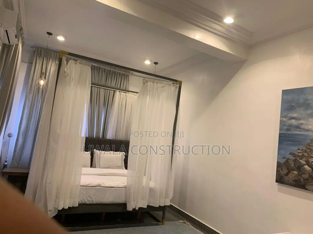 One-Bedroom Apartment in Guzape District