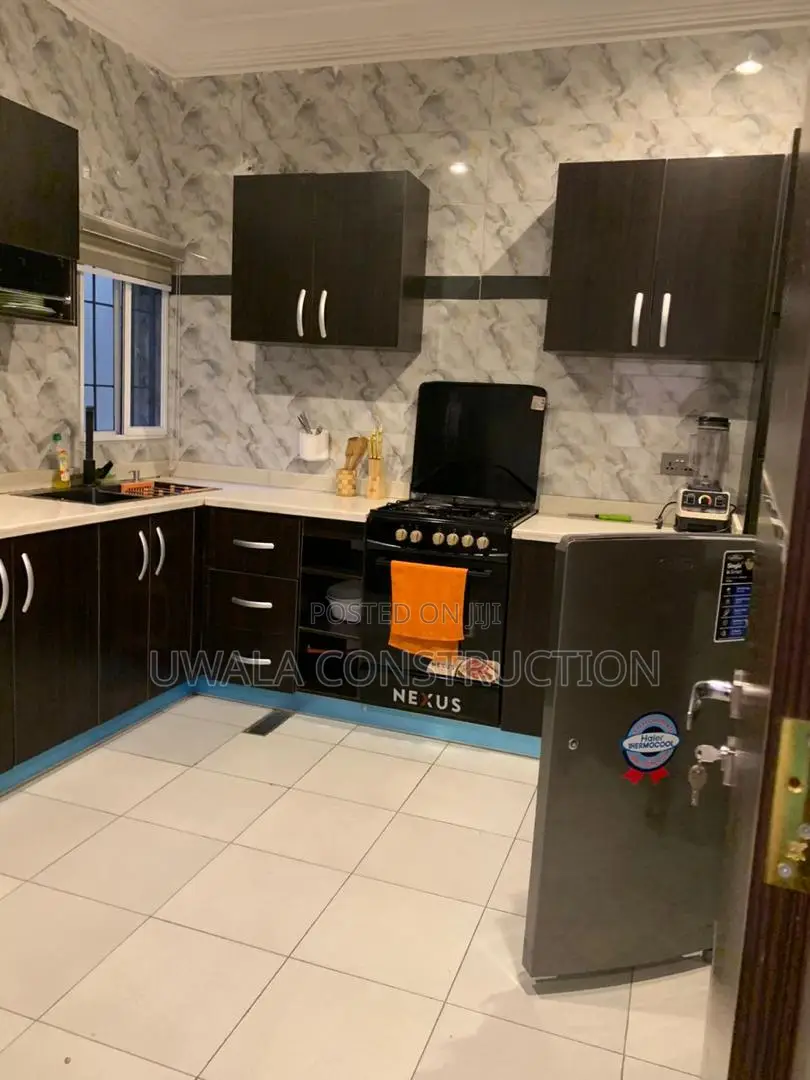 One-Bedroom Apartment in Guzape District