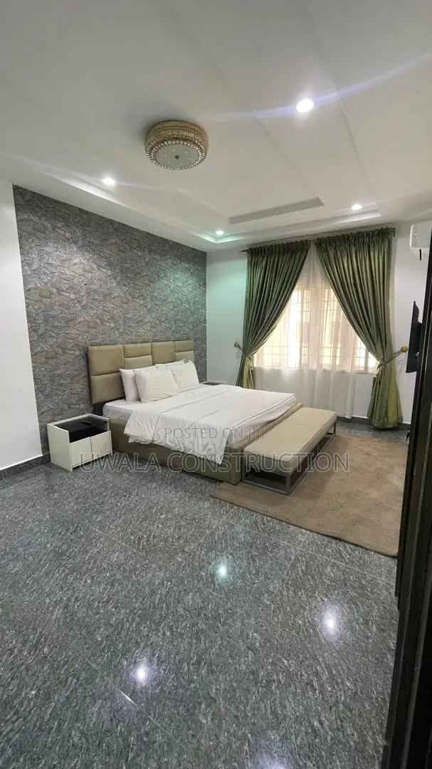 Premium Three-Bedroom Apartment in Guzape District