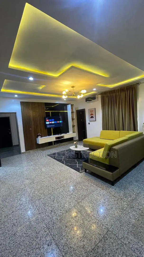 Premium Three-Bedroom Apartment in Guzape District